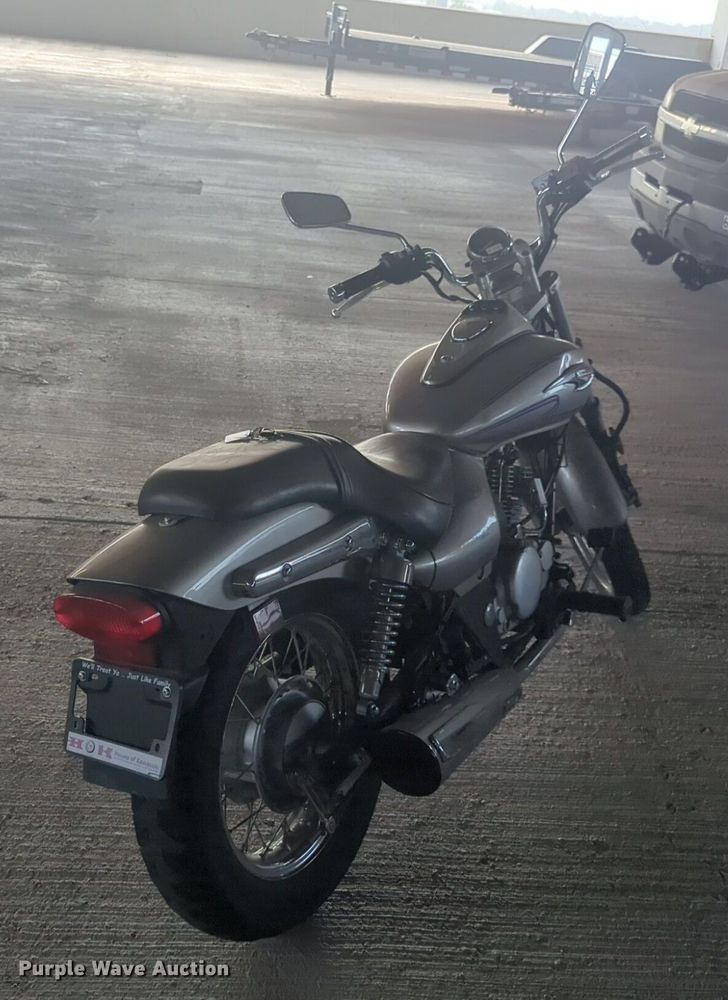 image for item NW9647 2004 Kawasaki Eliminator motorcycle