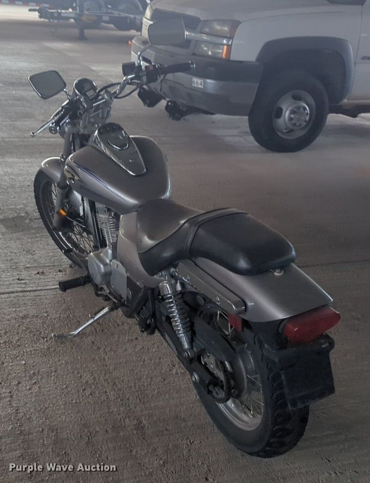 image for item NW9648 2004 Kawasaki Eliminator motorcycle