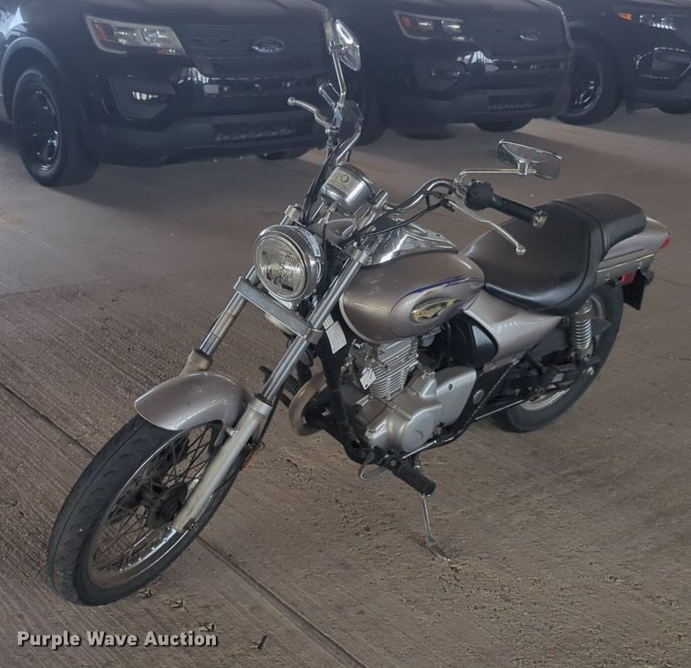 image for item NW9648 2004 Kawasaki Eliminator motorcycle