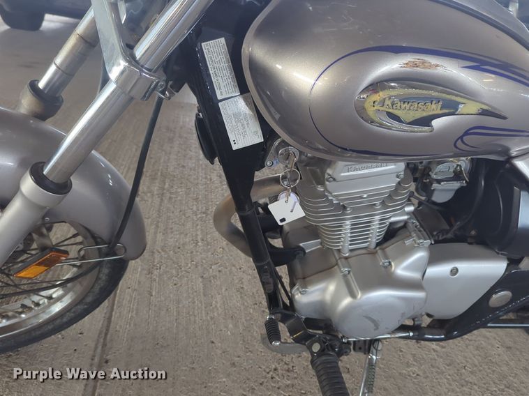 image for item NW9648 2004 Kawasaki Eliminator motorcycle