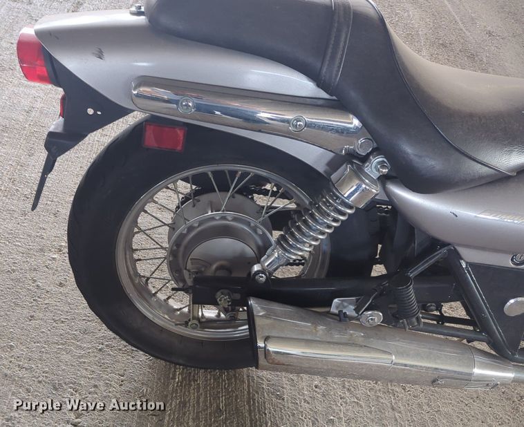 image for item NW9648 2004 Kawasaki Eliminator motorcycle