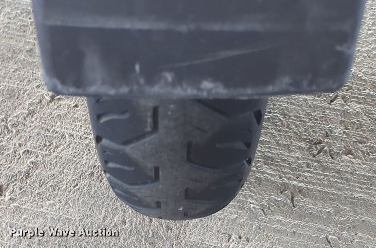 image for item NW9648 2004 Kawasaki Eliminator motorcycle