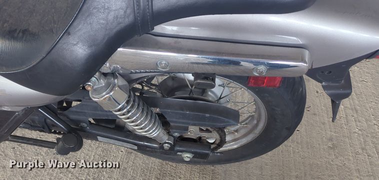 image for item NW9648 2004 Kawasaki Eliminator motorcycle