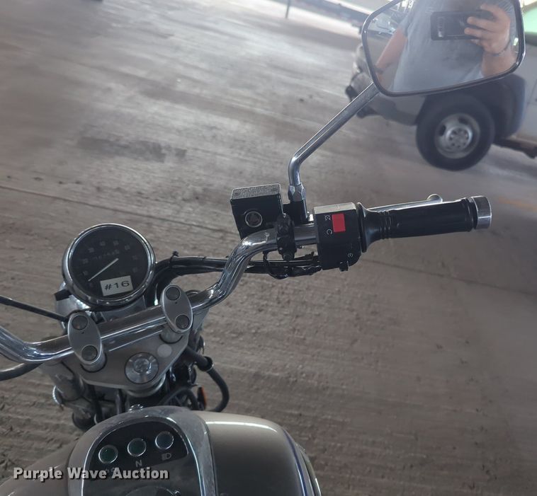 image for item NW9649 2004 Kawasaki Eliminator motorcycle