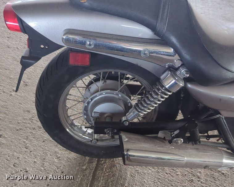 image for item NW9649 2004 Kawasaki Eliminator motorcycle