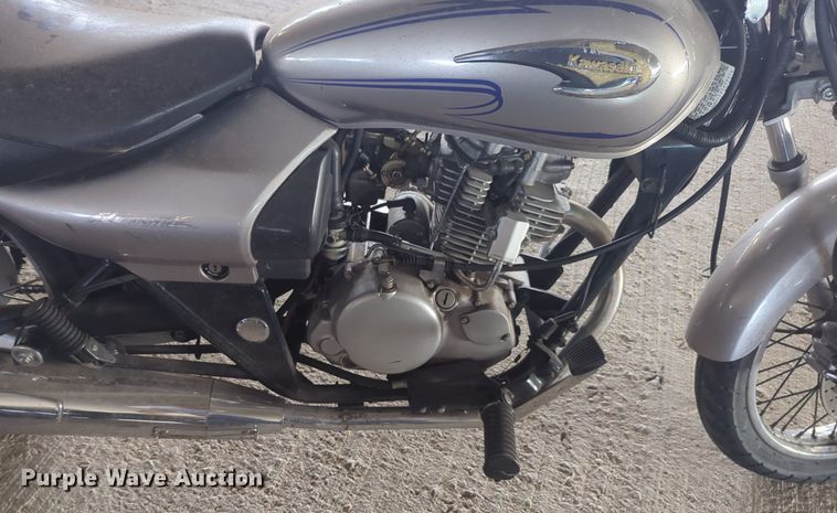 image for item NW9649 2004 Kawasaki Eliminator motorcycle