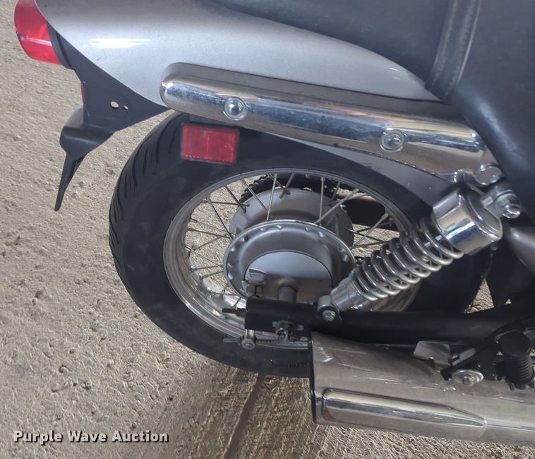 image for item NW9649 2004 Kawasaki Eliminator motorcycle