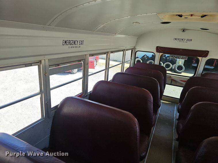 image for item NX9009 2000 Blue Bird school bus