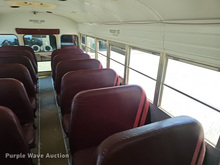 image for item NX9009 2000 Blue Bird school bus