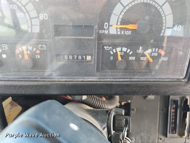 image for item NX9009 2000 Blue Bird school bus