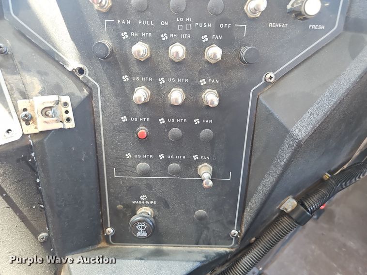 image for item NX9009 2000 Blue Bird school bus