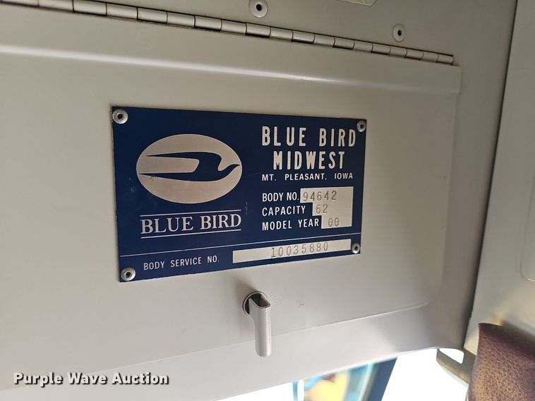 image for item NX9009 2000 Blue Bird school bus