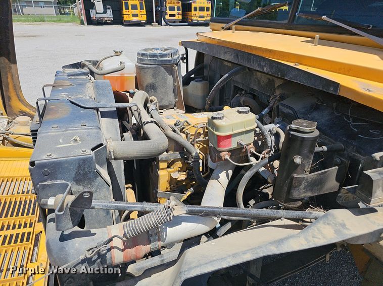 image for item NX9009 2000 Blue Bird school bus