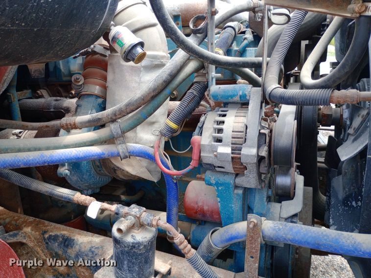 image for item NY9454 1999 International 4700 winch truck