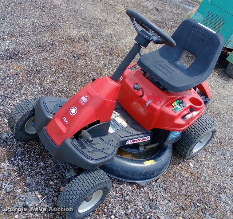image for item NY9465 2016 Toro TB30 lawn mower