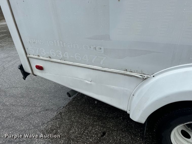 image for item OF9960 2010 Ford E450 Super Duty shuttle bus