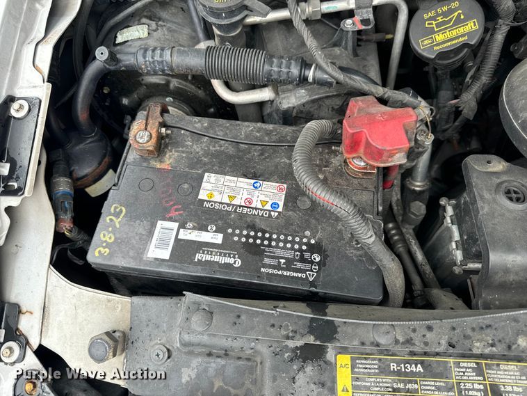 image for item OF9960 2010 Ford E450 Super Duty shuttle bus