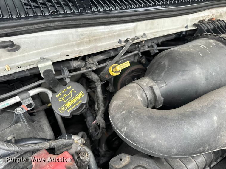 image for item OF9960 2010 Ford E450 Super Duty shuttle bus