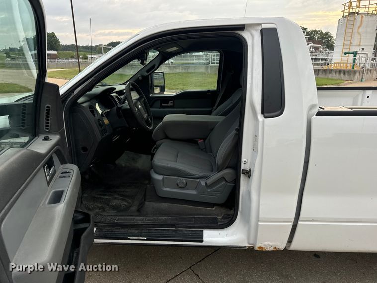 image for item OF9973 2014 Ford F150 XL pickup truck