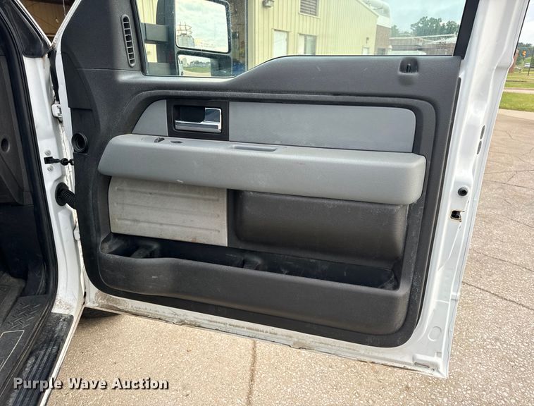 image for item OF9973 2014 Ford F150 XL pickup truck