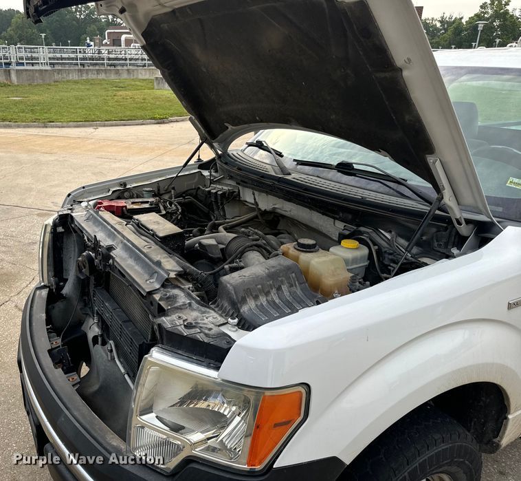 image for item OF9973 2014 Ford F150 XL pickup truck