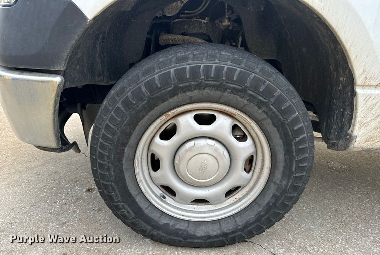 image for item OF9973 2014 Ford F150 XL pickup truck