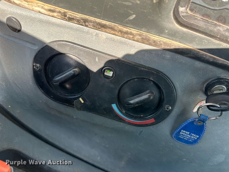 image for item OM9611 New Holland LB110 backhoe