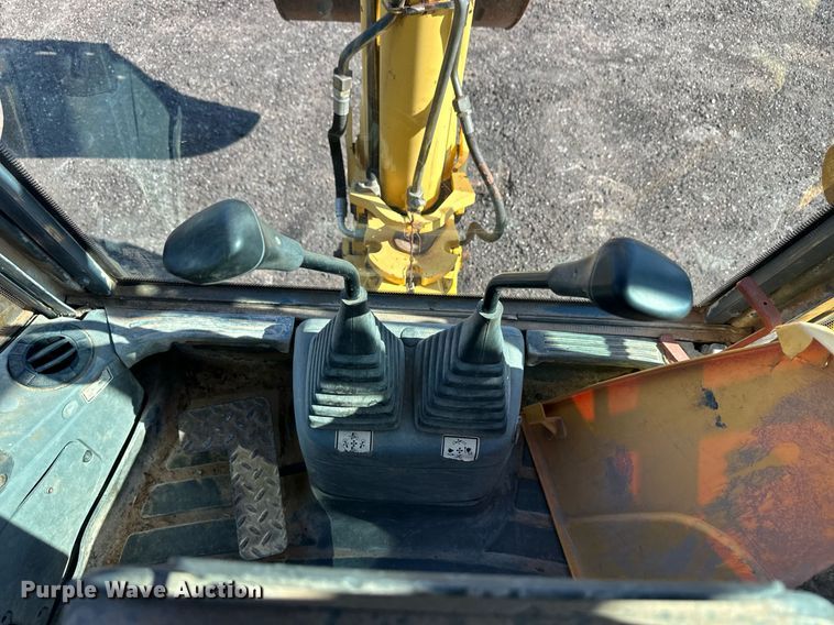 image for item OM9611 New Holland LB110 backhoe