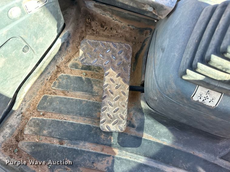 image for item OM9611 New Holland LB110 backhoe