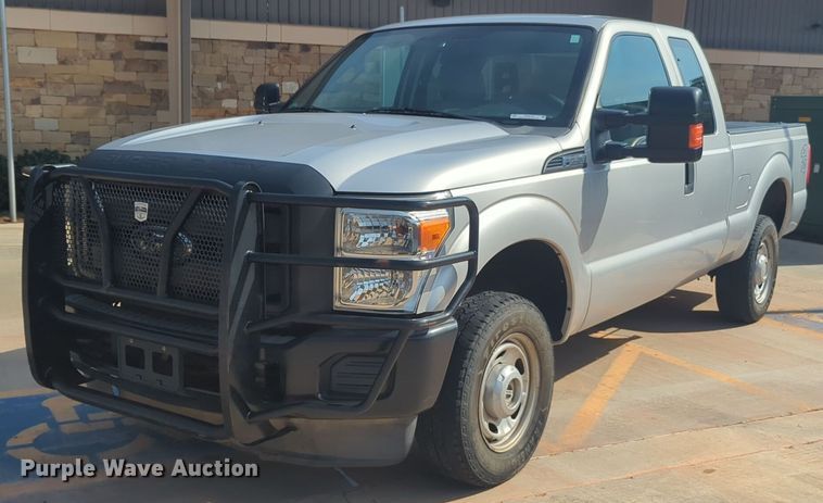 image for item NW9710 2013 Ford  F250 Super Duty SuperCab pickup truck