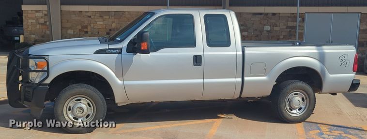 image for item NW9710 2013 Ford  F250 Super Duty SuperCab pickup truck