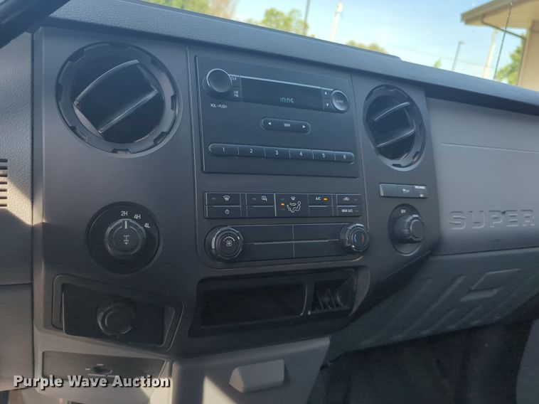 image for item NW9710 2013 Ford  F250 Super Duty SuperCab pickup truck
