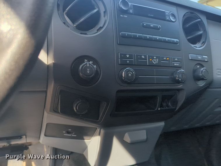 image for item NW9710 2013 Ford  F250 Super Duty SuperCab pickup truck