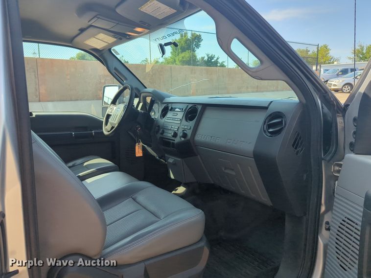 image for item NW9710 2013 Ford  F250 Super Duty SuperCab pickup truck