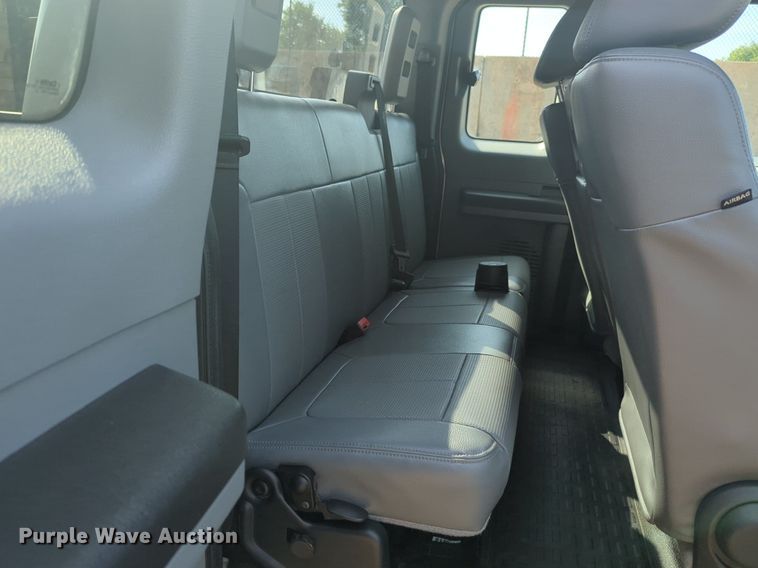 image for item NW9710 2013 Ford  F250 Super Duty SuperCab pickup truck