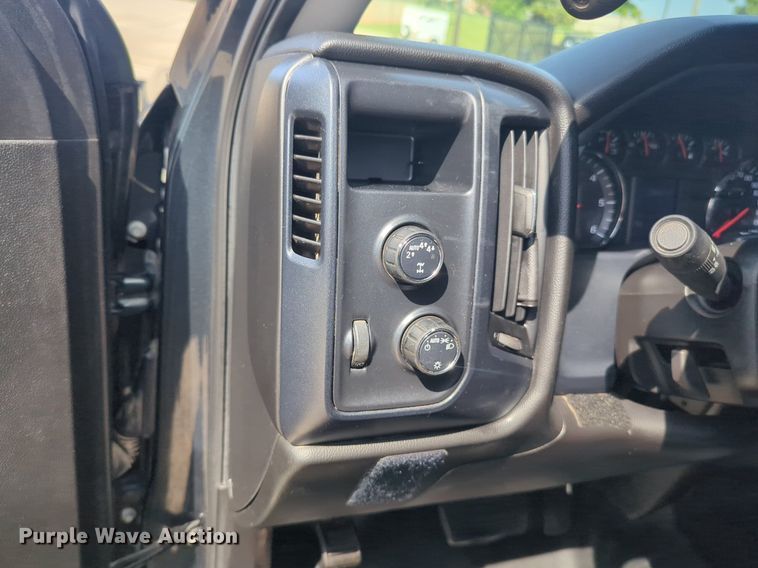 image for item NW9715 2018 Chevrolet  Silverado 1500 Double Cab pickup truck