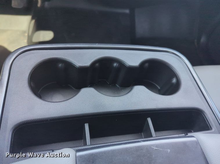 image for item NW9715 2018 Chevrolet  Silverado 1500 Double Cab pickup truck