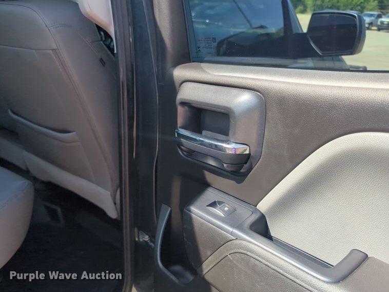 image for item NW9715 2018 Chevrolet  Silverado 1500 Double Cab pickup truck