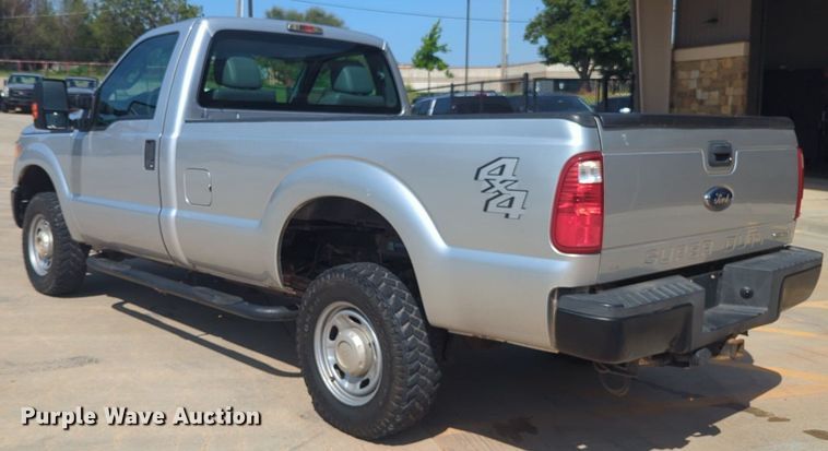 image for item NW9716 2015 Ford F350 Super Duty pickup truck