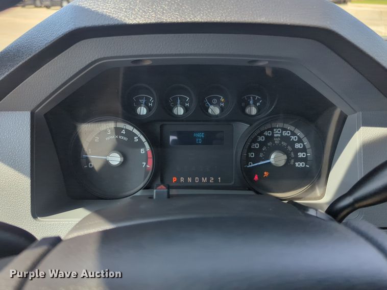 image for item NW9716 2015 Ford F350 Super Duty pickup truck