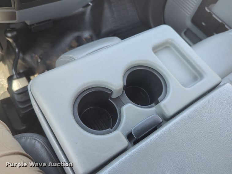 image for item NW9716 2015 Ford F350 Super Duty pickup truck