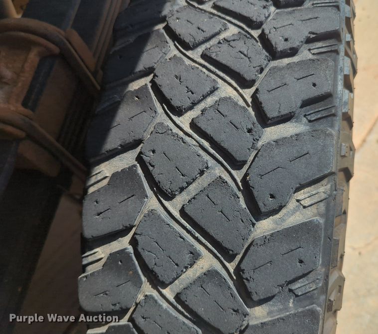 image for item NW9716 2015 Ford F350 Super Duty pickup truck