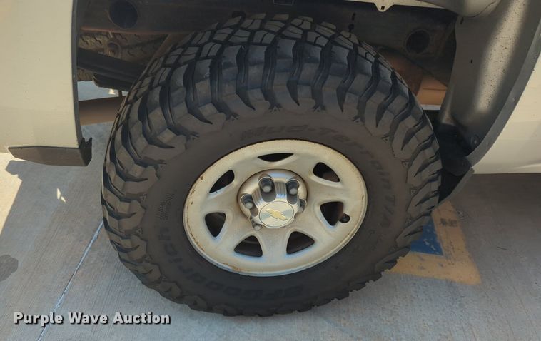 image for item NW9717 2017 Chevrolet  Silverado 1500 Double Cab pickup truck