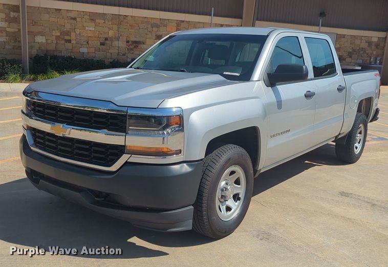 image for item NW9718 2018 Chevrolet Silverado 1500 Crew Cab pickup truck