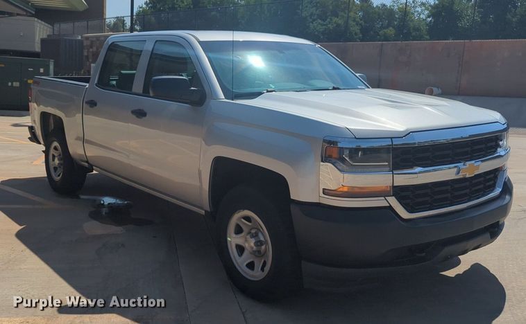 image for item NW9718 2018 Chevrolet Silverado 1500 Crew Cab pickup truck