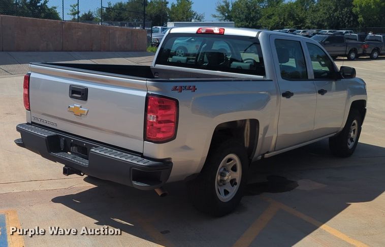 image for item NW9718 2018 Chevrolet Silverado 1500 Crew Cab pickup truck