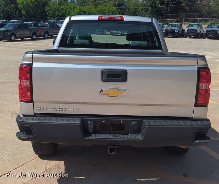 image for item NW9718 2018 Chevrolet Silverado 1500 Crew Cab pickup truck