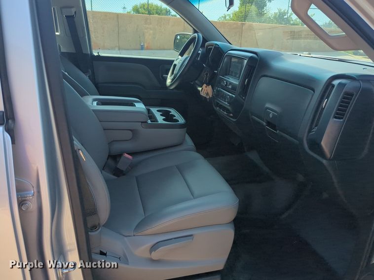 image for item NW9718 2018 Chevrolet Silverado 1500 Crew Cab pickup truck