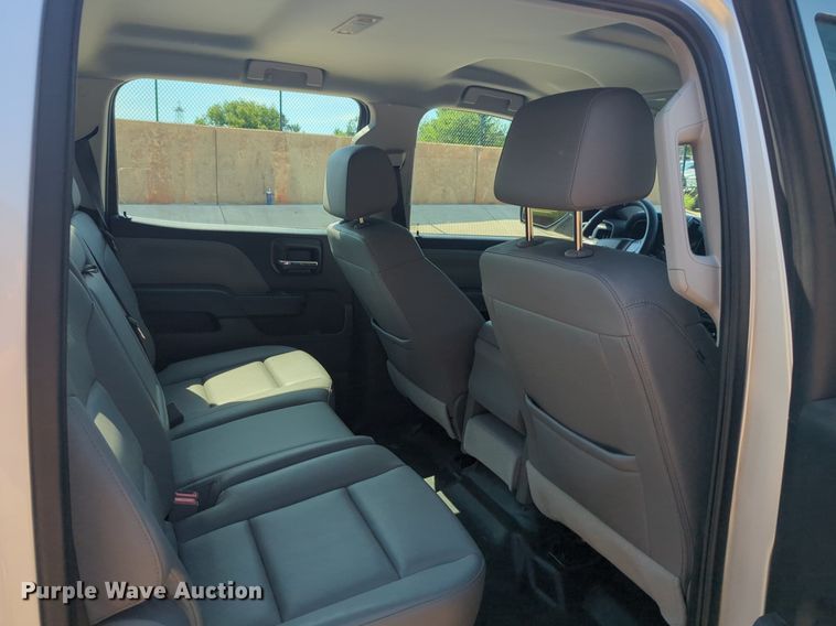 image for item NW9718 2018 Chevrolet Silverado 1500 Crew Cab pickup truck