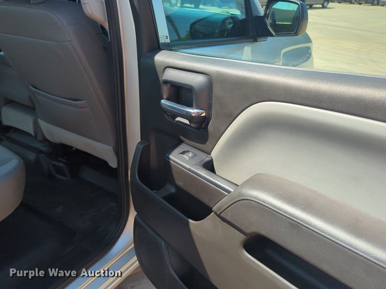 image for item NW9718 2018 Chevrolet Silverado 1500 Crew Cab pickup truck